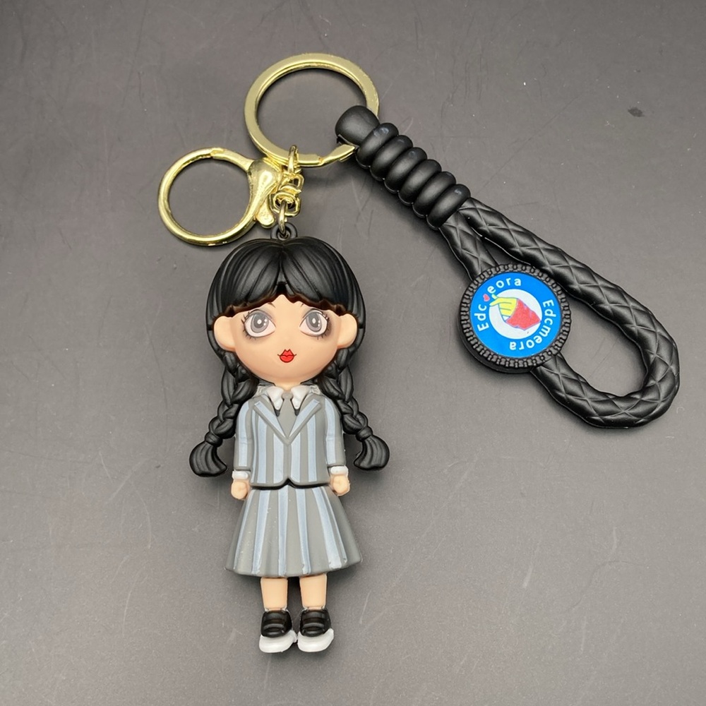 Wednesday Addams keychain - Picture 3 of 3